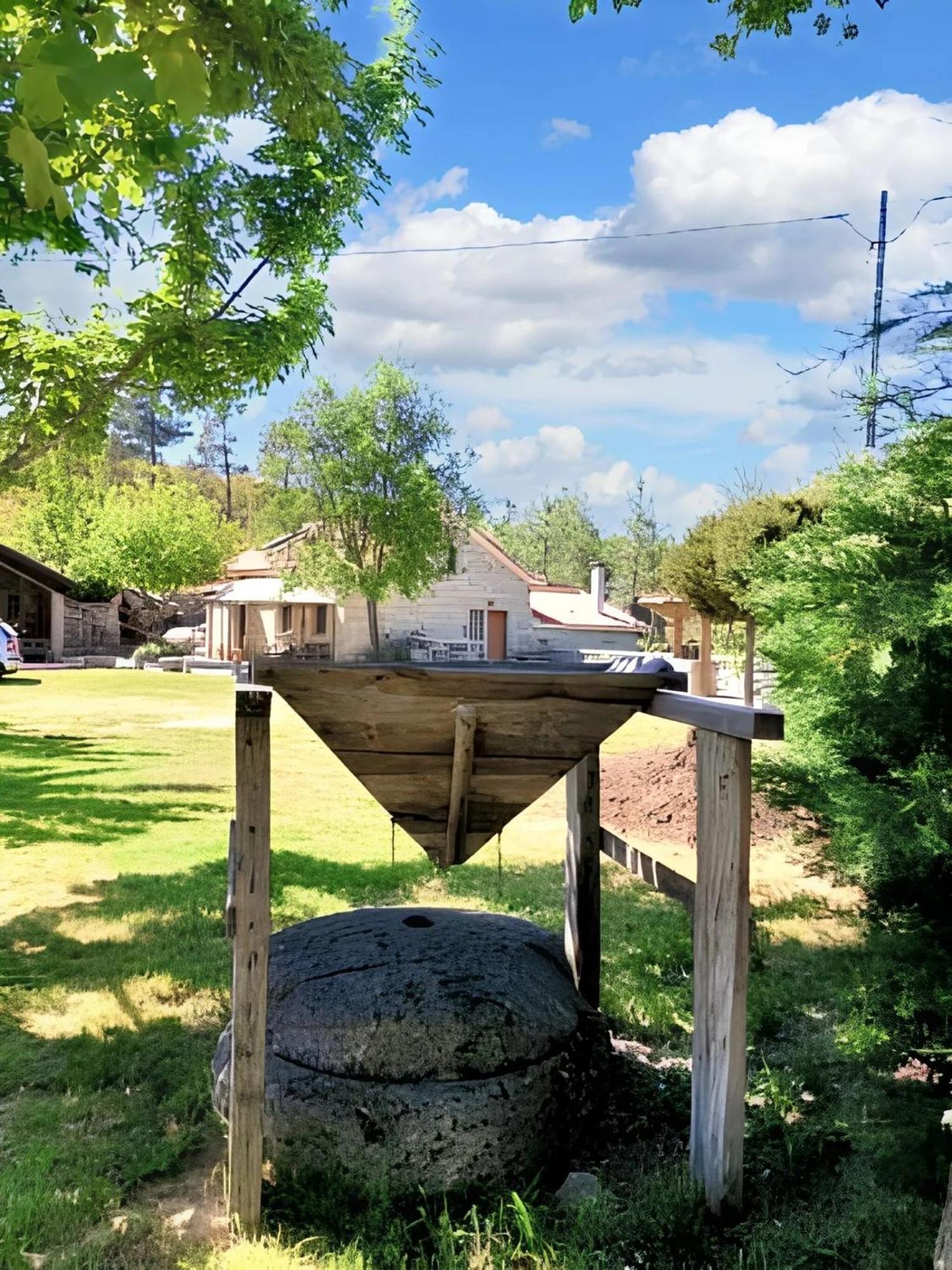 Charming Villa In Segoes With A Private Pool エクステリア 写真