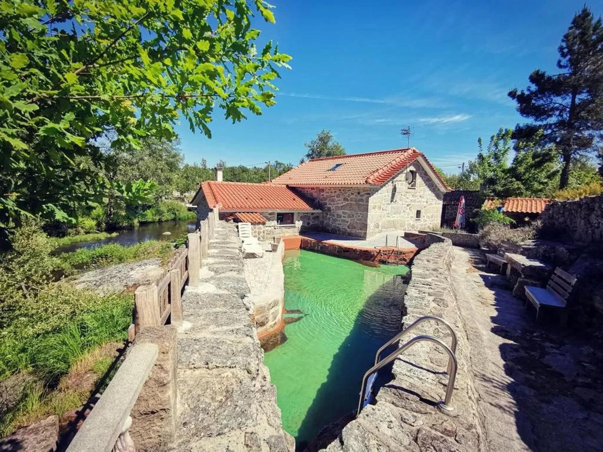 Charming Villa In Segoes With A Private Pool エクステリア 写真